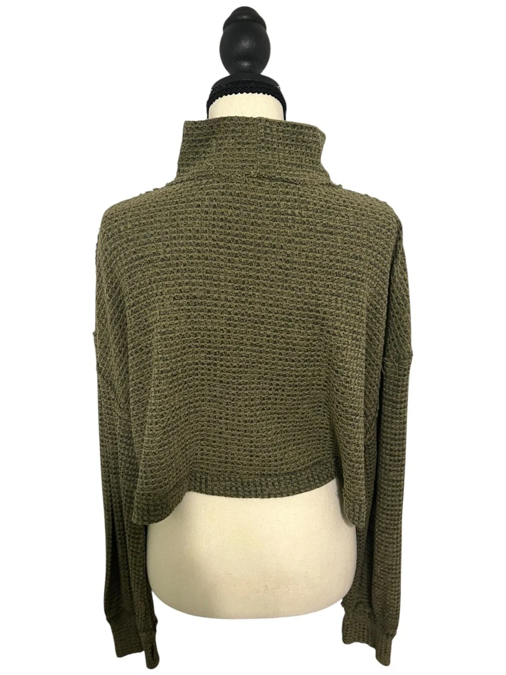 Free People Olive Green Cropped Waffle Knit Turtleneck Sweater Raw Hem Sz M